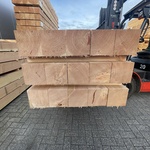 Ca. 15x Douglas balken fijnbezaagd, 200x20mm, lengte 400cm